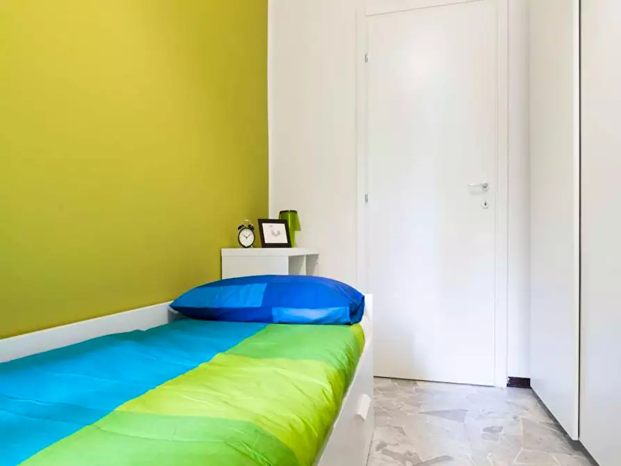 Immagine 1 di Camera in affitto  in Via Salvatore Barzilai a Milano