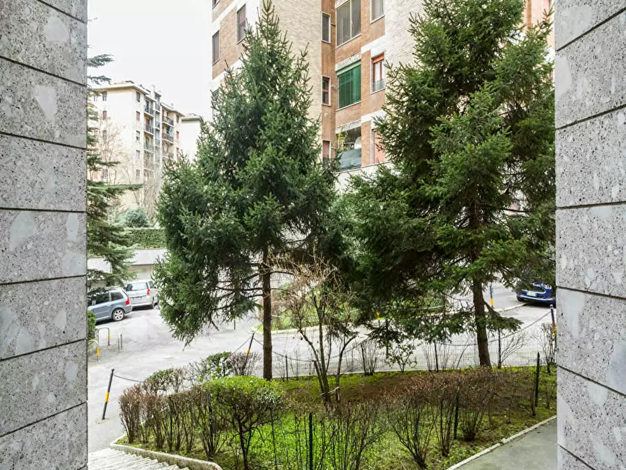 Immagine 1 di Camera in affitto  in Via Salvatore Barzilai a Milano