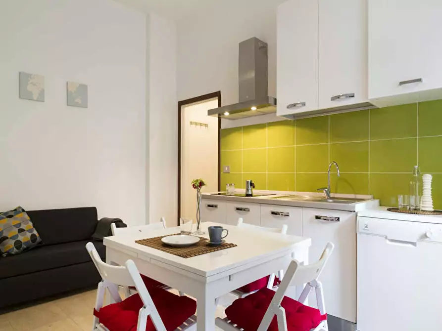 Immagine 10 di Camera in affitto  in Via Salvatore Barzilai a Milano