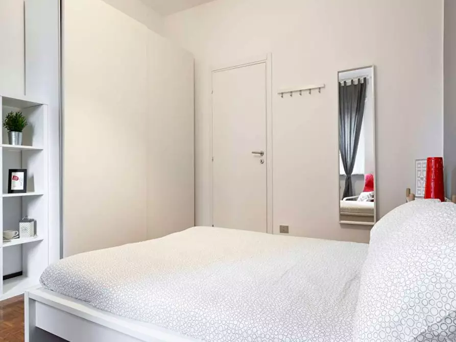 Immagine 4 di Camera in affitto  in Via dei Mandorli a Buccinasco