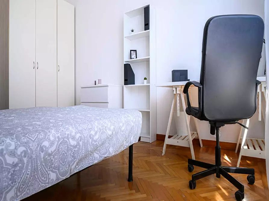 Immagine 4 di Camera in affitto  in Via Giovanni Battista Soresina a Milano