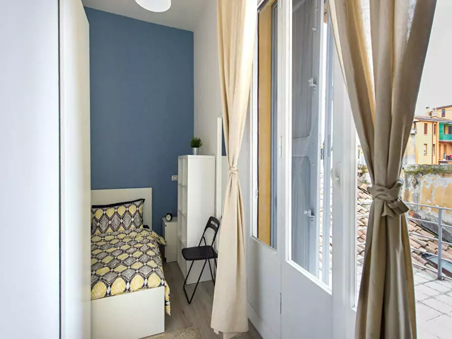 Immagine 3 di Camera in affitto  in Via del Borgo di San Pietro a Bologna