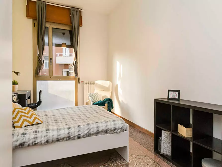 Immagine 4 di Camera in affitto  in Viale Giovanni Vicini a Bologna