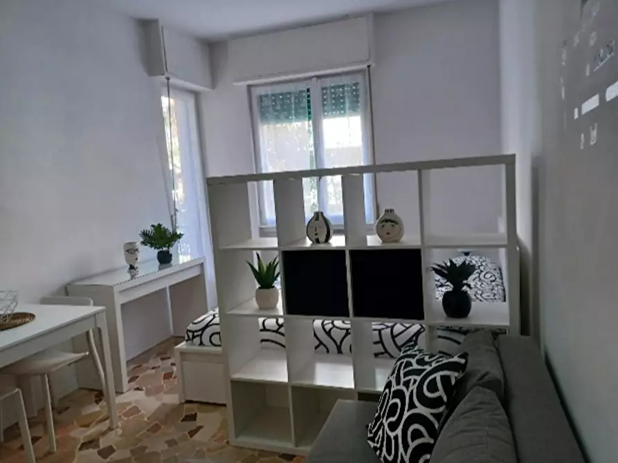Immagine 4 di Appartamento in affitto  in Via Lorenteggio a Milano