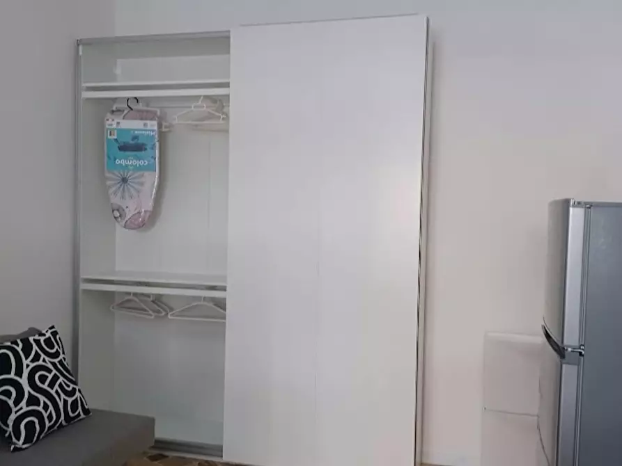 Immagine 6 di Appartamento in affitto  in Via Lorenteggio a Milano