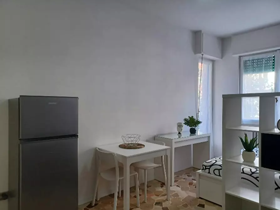Immagine 3 di Appartamento in affitto  in Via Lorenteggio a Milano