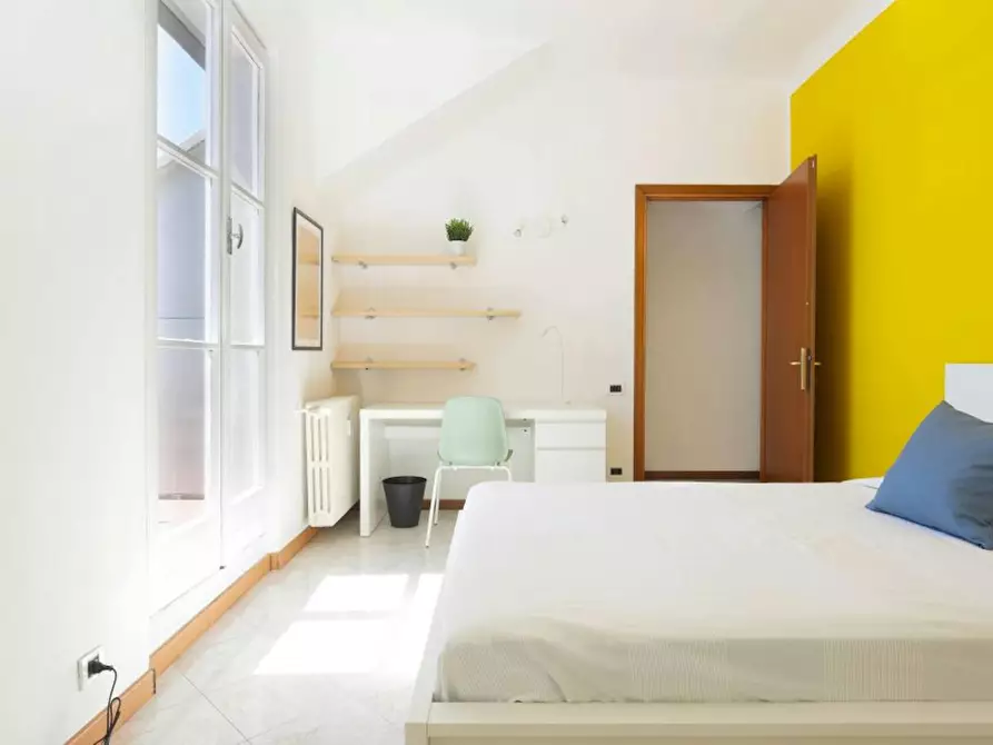 Immagine 10 di Camera in affitto  in Via Vigevano a Milano