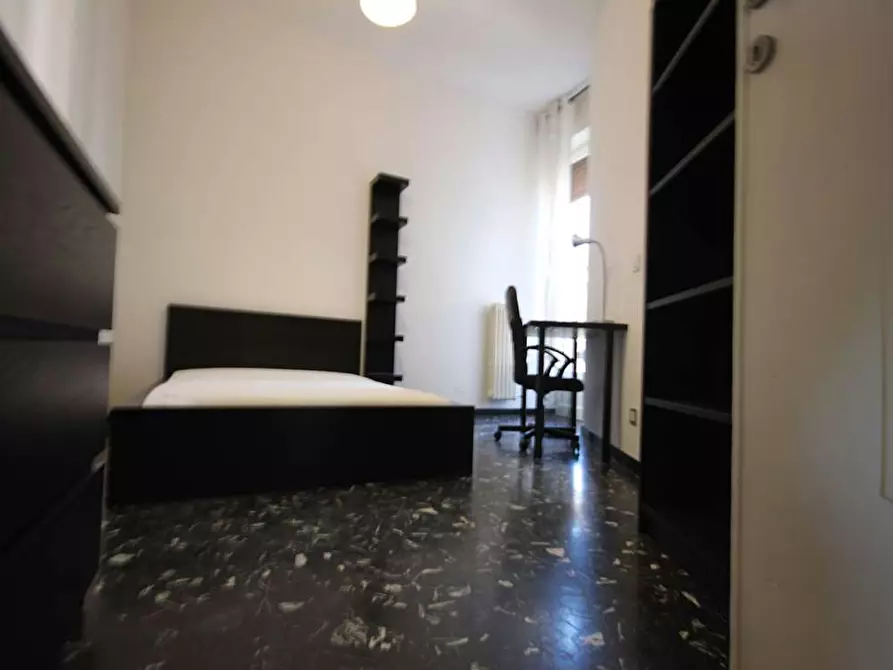 Immagine 3 di Camera in affitto  in Largo Giovanni Battista Scalabrini a Milano
