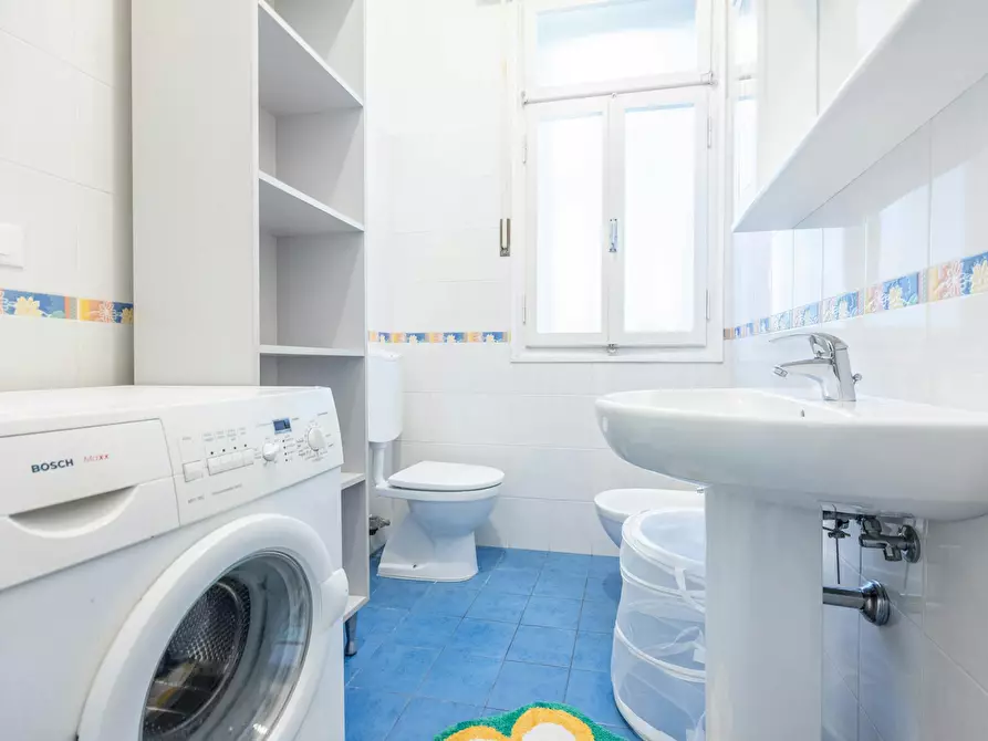 Immagine 8 di Camera in affitto  in Via Umberto Giordano a Bologna