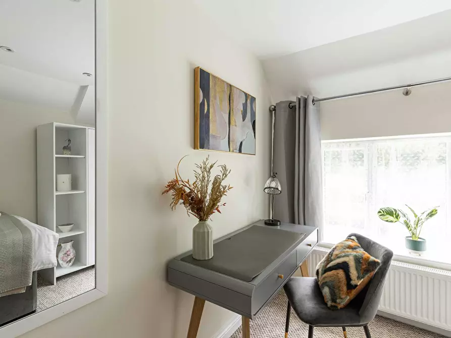 Immagine 9 di Appartamento in affitto  in Foxburrows Avenue a Guildford