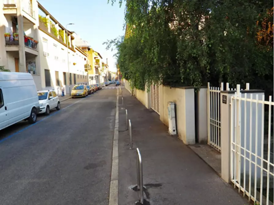 Immagine 6 di Appartamento in affitto  in Via Legnone a Milano