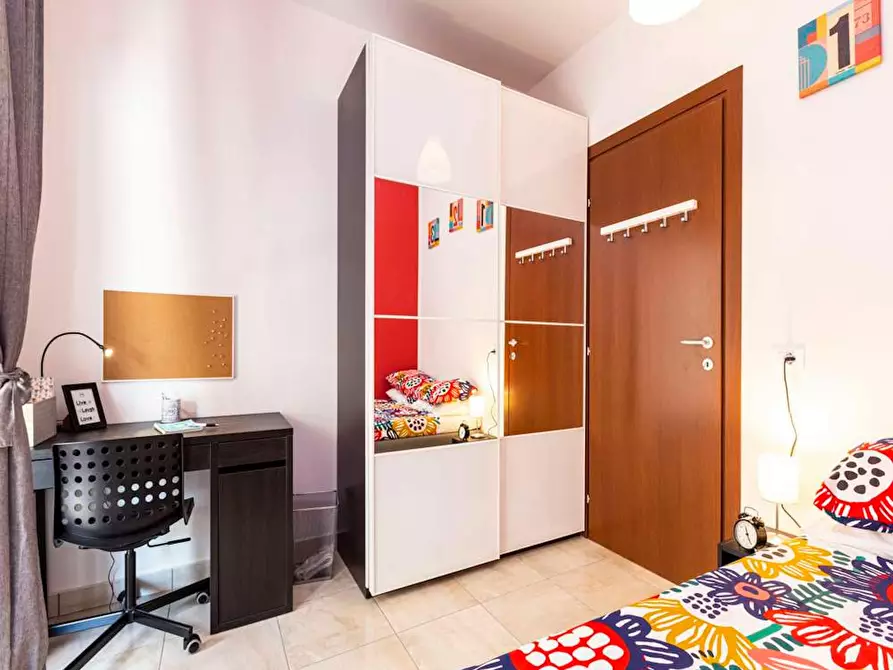 Immagine 5 di Camera in affitto  in Via Giuseppe Regaldi a Milano