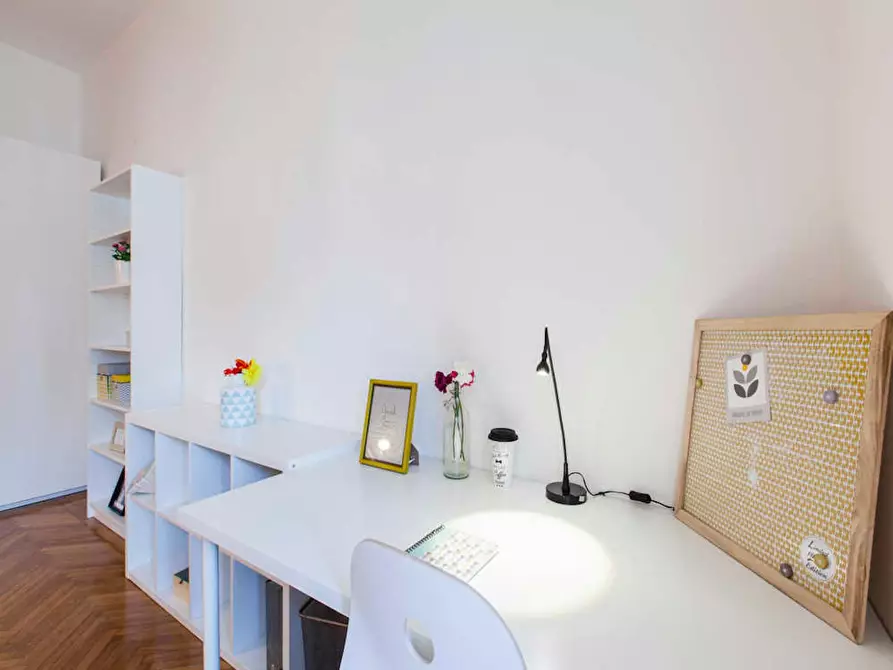 Immagine 8 di Camera in affitto  in Viale Emilio Caldara a Milano