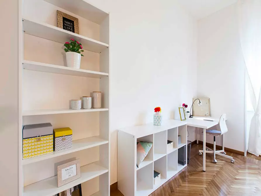 Immagine 7 di Camera in affitto  in Viale Emilio Caldara a Milano