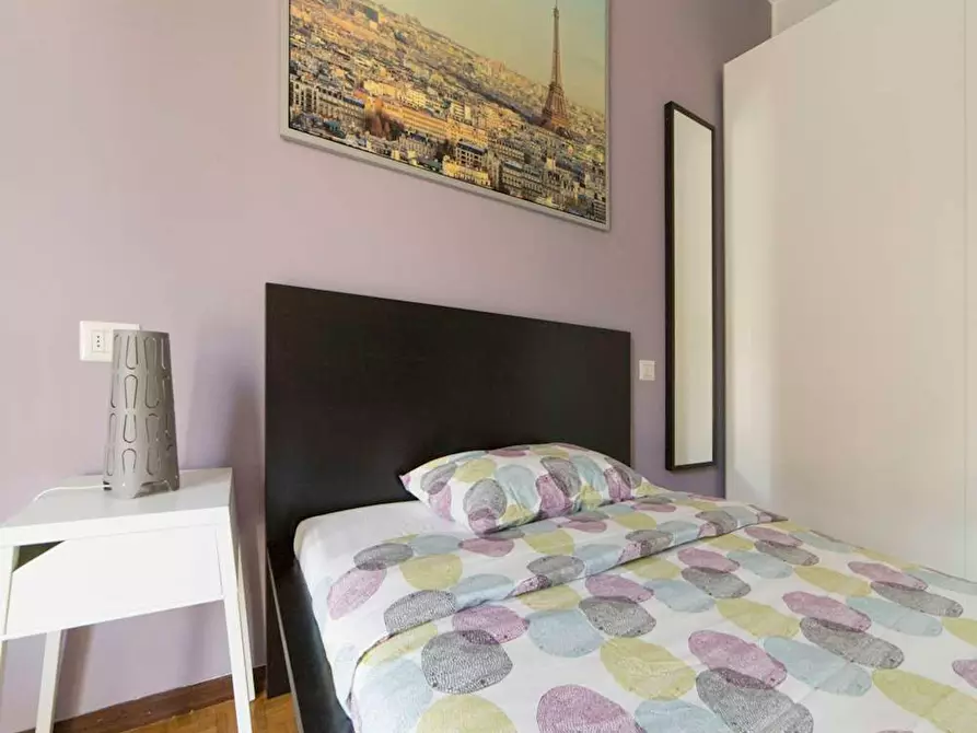 Immagine 2 di Camera in affitto  in Via Carlo Valvassori Peroni a Milano