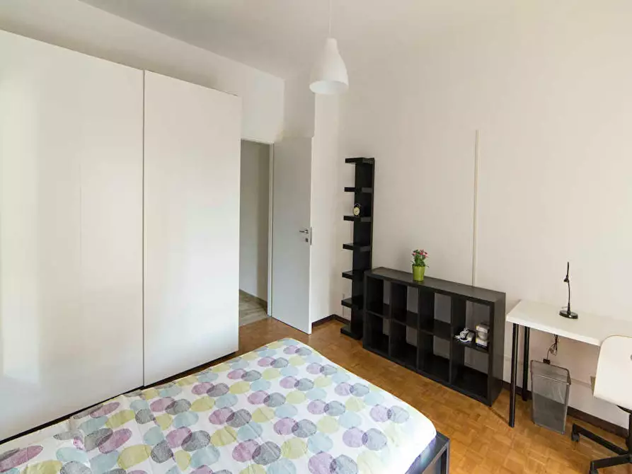 Immagine 5 di Camera in affitto  in Via Carlo Valvassori Peroni a Milano