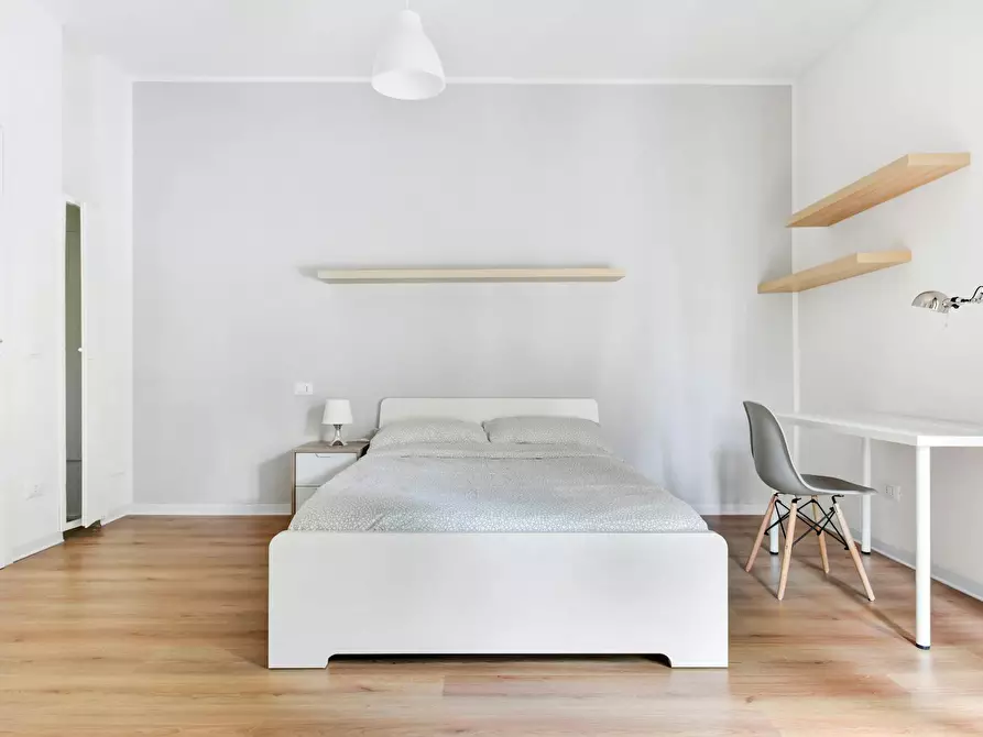 Immagine 2 di Camera in affitto  in Via Stromboli a Milano