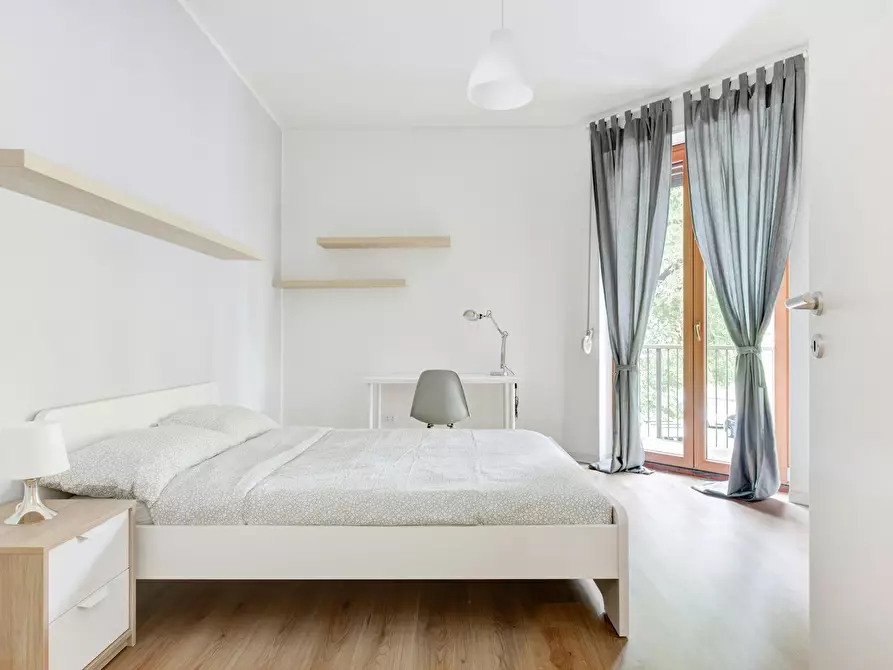 Immagine 3 di Camera in affitto  in Via Stromboli a Milano