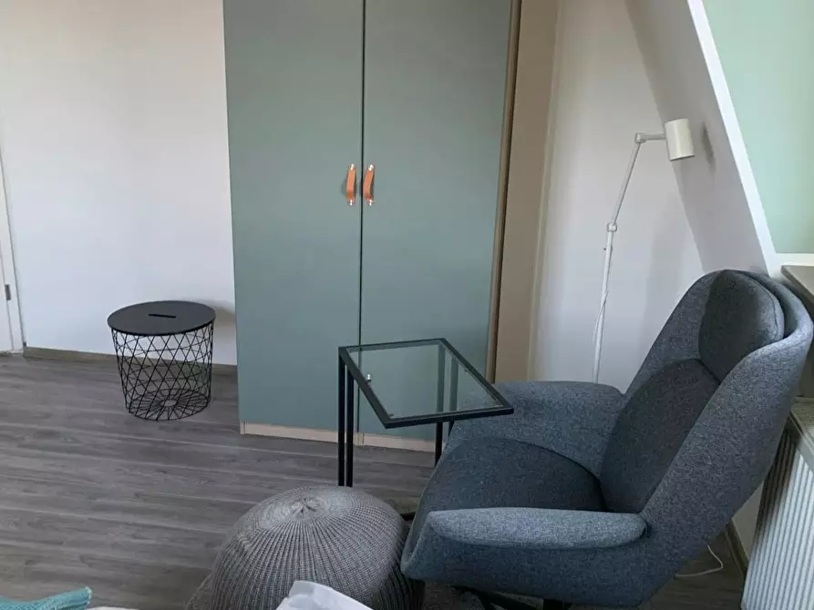 Immagine 3 di Camera in affitto  in Saalburgallee a Frankfurt am Main
