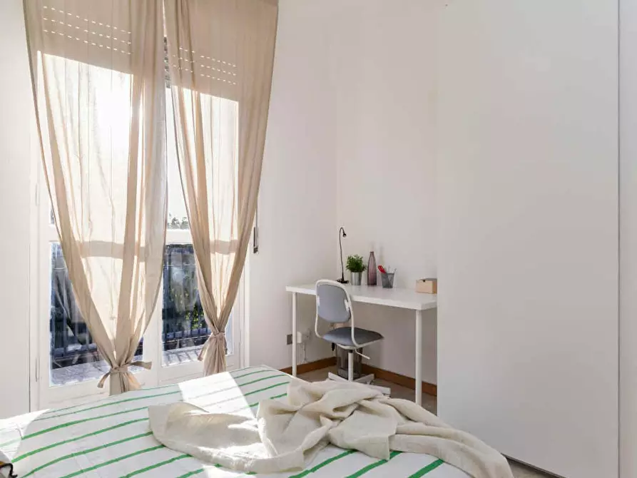 Immagine 5 di Camera in affitto  in Via delle Acacie a Buccinasco