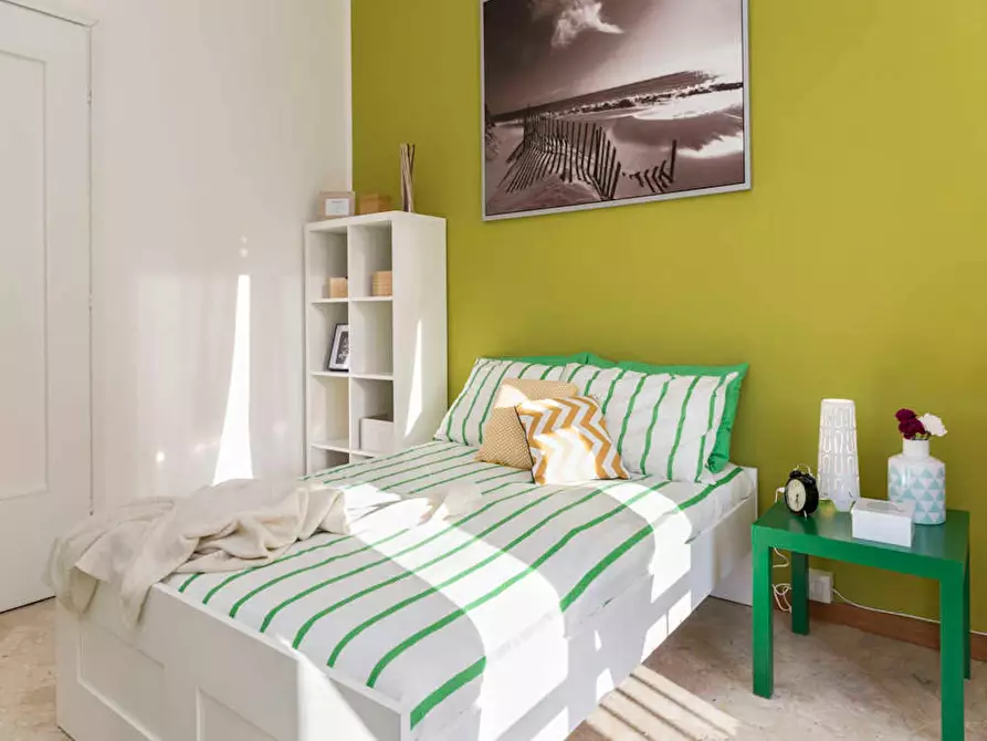 Immagine 2 di Camera in affitto  in Via delle Acacie a Buccinasco