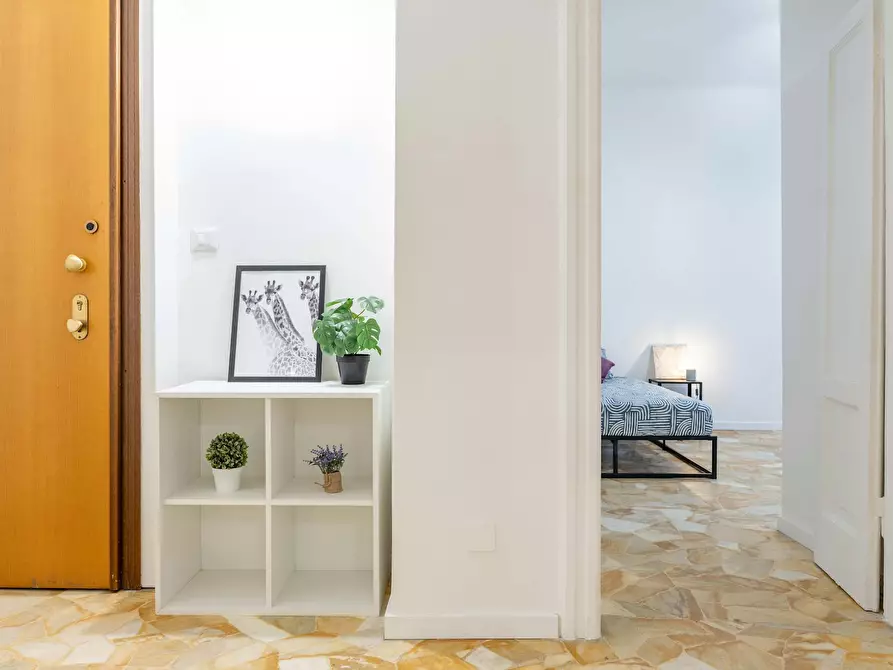 Immagine 5 di Camera in affitto  in Via Plinio a Milano