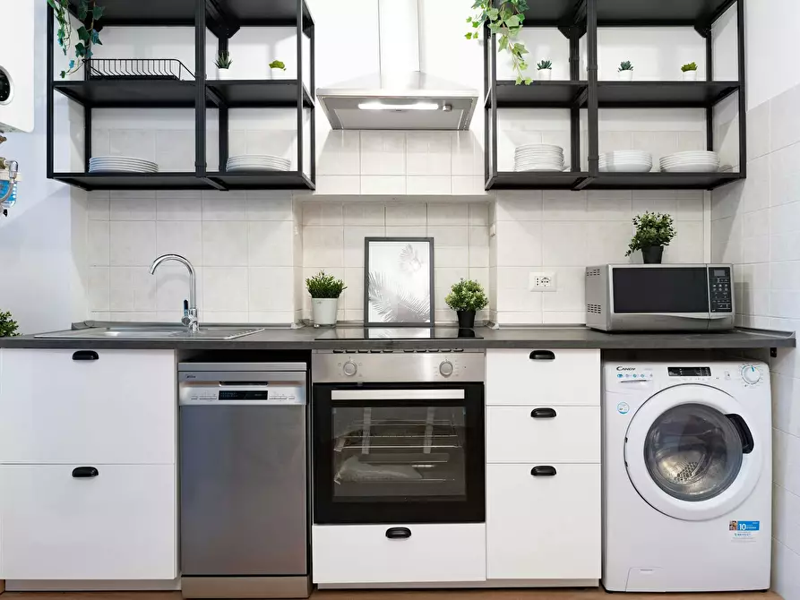 Immagine 7 di Camera in affitto  in Via Plinio a Milano