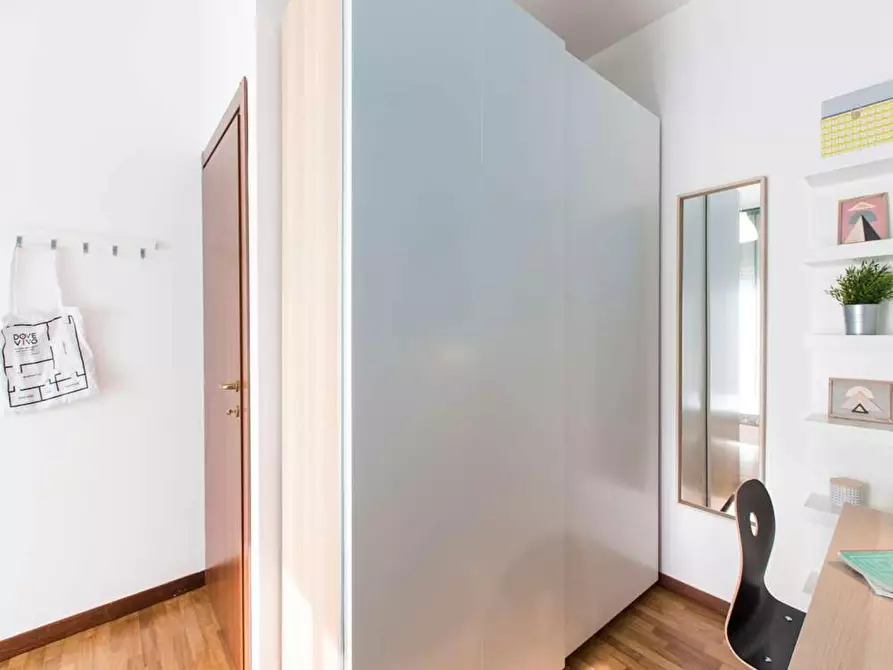 Immagine 8 di Camera in affitto  in Via Rubens a Milano