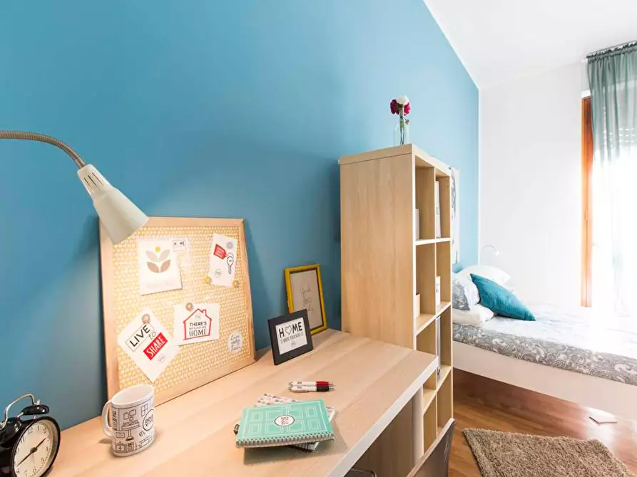 Immagine 6 di Camera in affitto  in Via Rubens a Milano