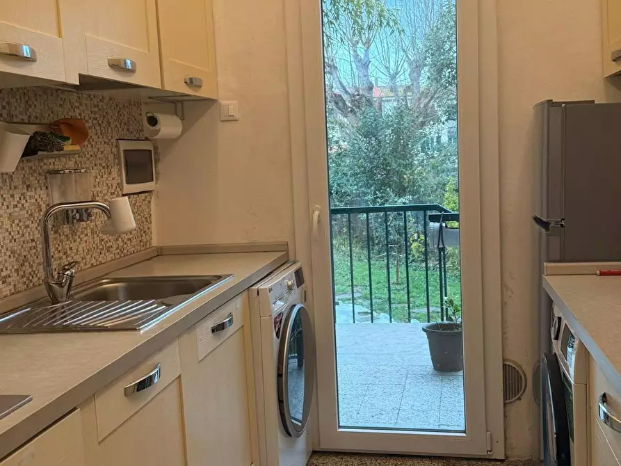 Immagine 5 di Camera in affitto  in Via Andrea Costa a Pisa