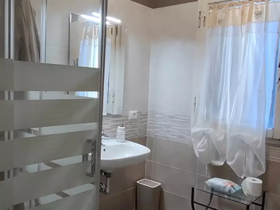 Immagine 6 di Camera in affitto  in Via Andrea Costa a Pisa