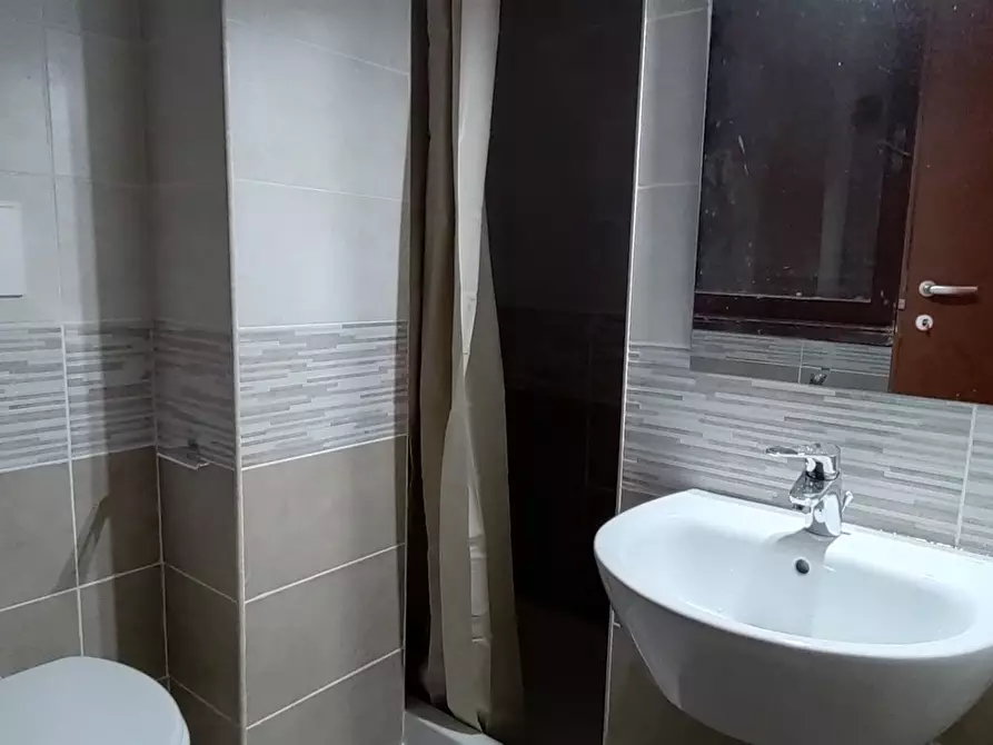 Immagine 5 di Camera in affitto  in Via San Giuseppe Benedetto Cottolengo a Pisa