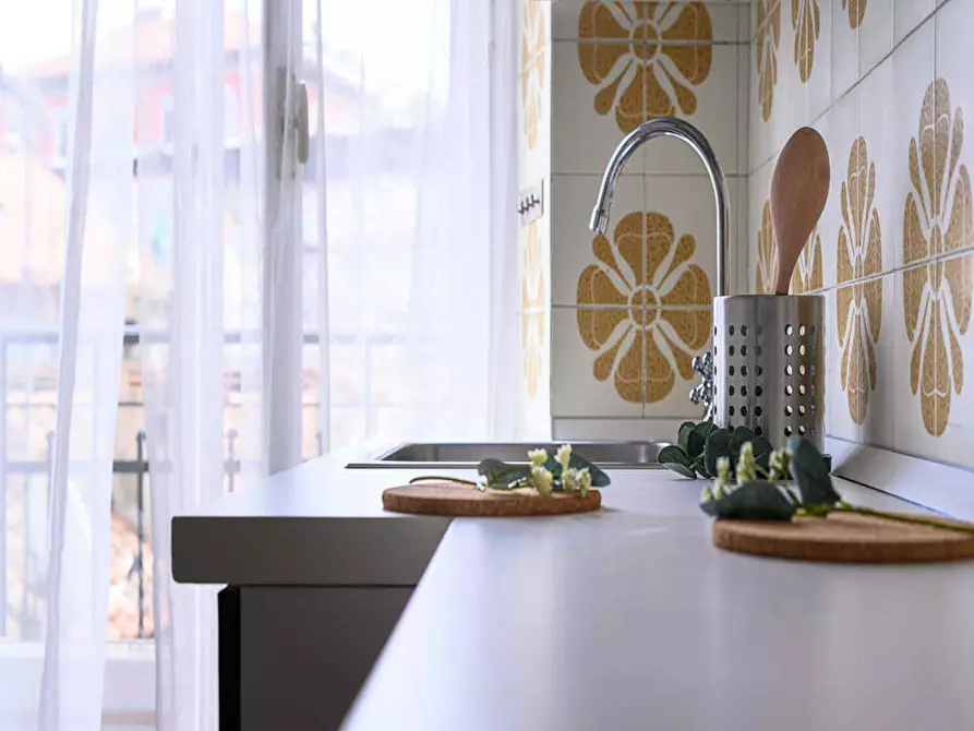 Immagine 10 di Camera in affitto  in Via Valenza a Milano