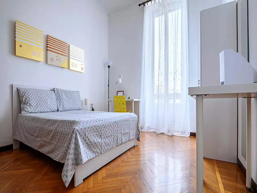 Immagine 3 di Camera in affitto  in Via Valenza a Milano