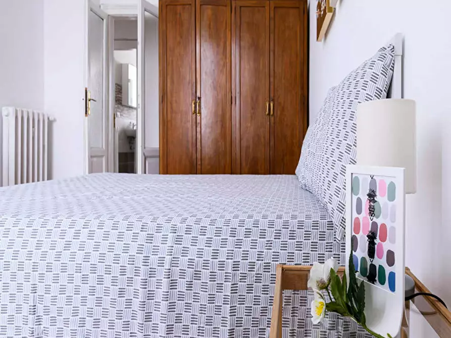 Immagine 1 di Camera in affitto  in Via Valenza a Milano