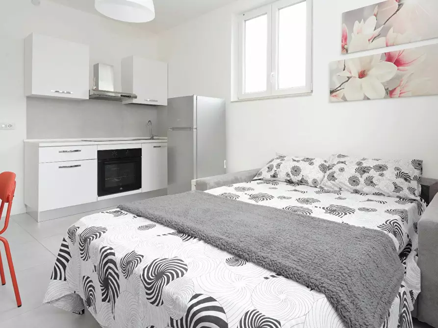 Immagine 5 di Appartamento in affitto  in Via Giovanni Battista Cassinis a Milano