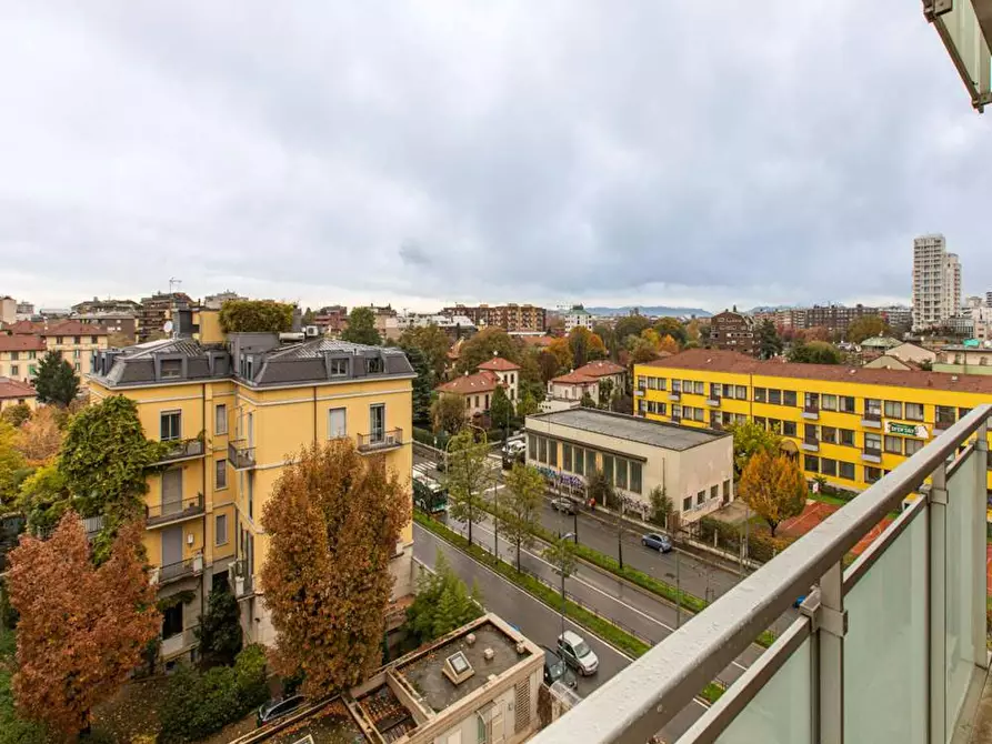 Immagine 2 di Camera in affitto  in Viale Sondrio a Milano