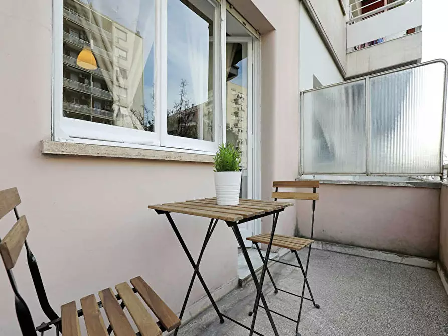 Immagine 6 di Camera in affitto  in Via Antonino Lo Surdo a Roma