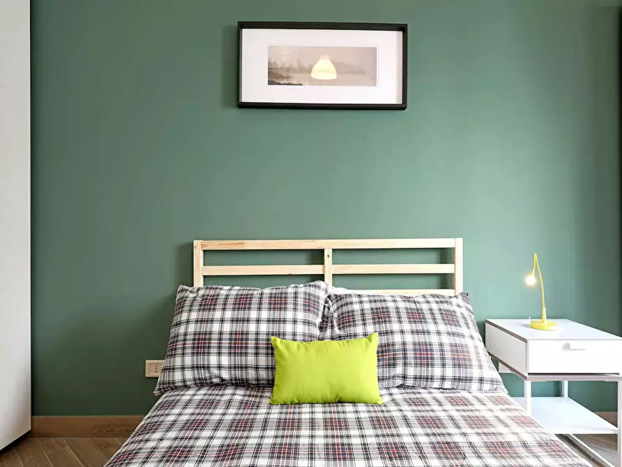 Immagine 2 di Camera in affitto  in Via Antonino Lo Surdo a Roma