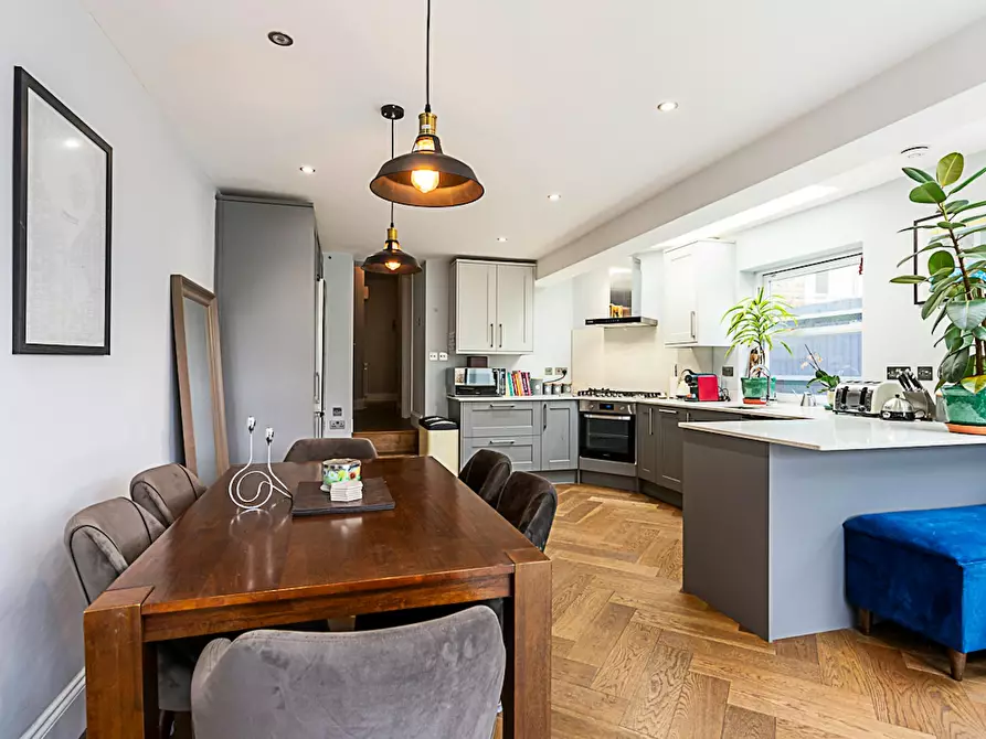 Immagine 7 di Appartamento in affitto  in Robinson Road a Wandsworth