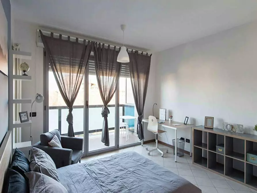 Immagine 4 di Camera in affitto  in Via del Lavoro a Bologna