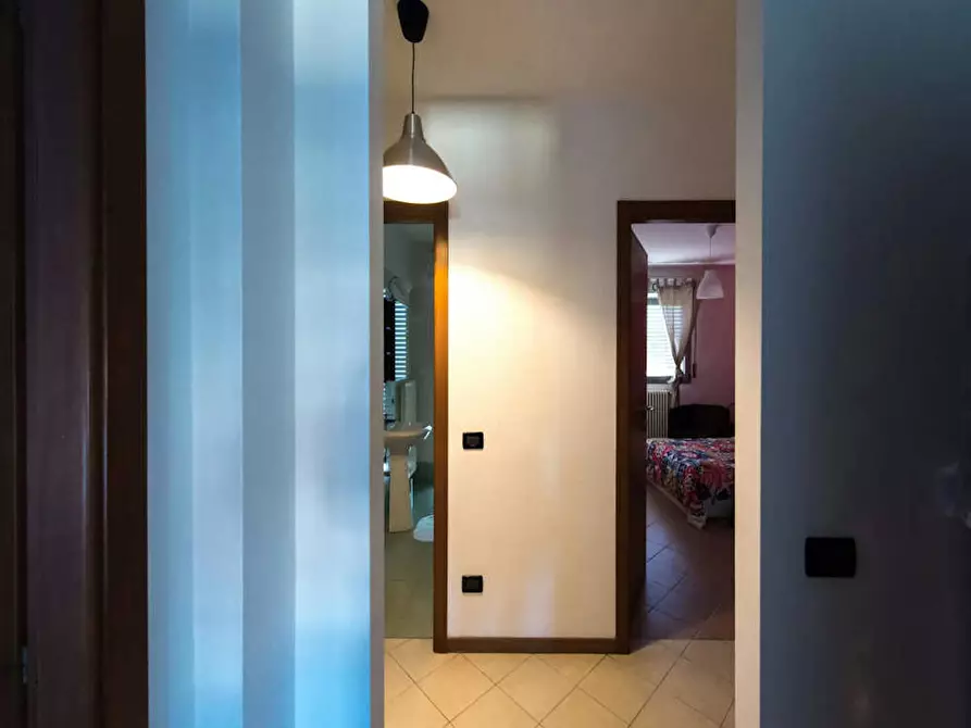 Immagine 8 di Camera in affitto  in Via del Lavoro a Bologna