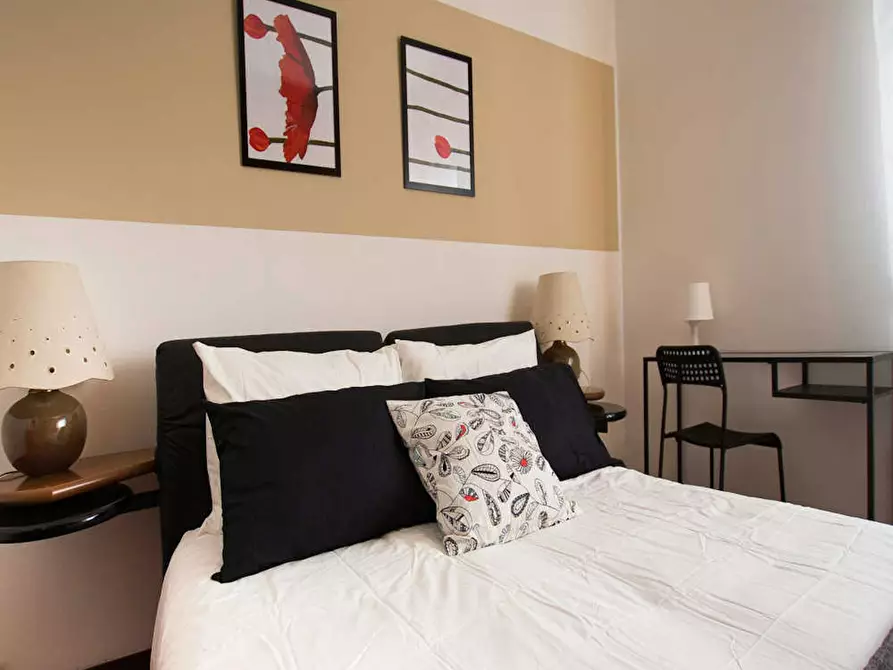 Immagine 2 di Camera in affitto  in Via Cormano a Milano