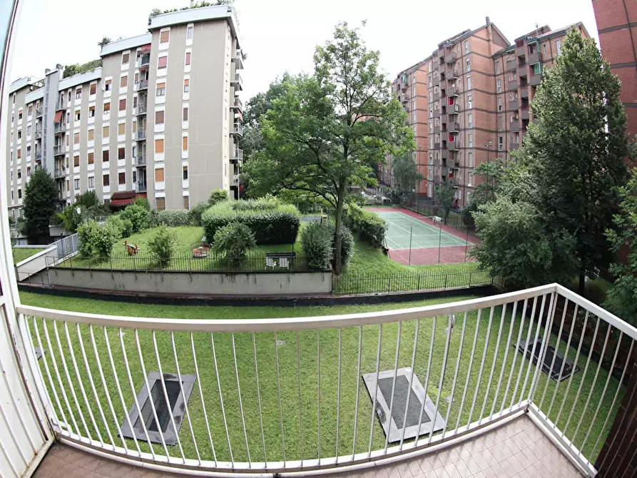 Immagine 5 di Camera in affitto  in Via dei Ciclamini a Milano