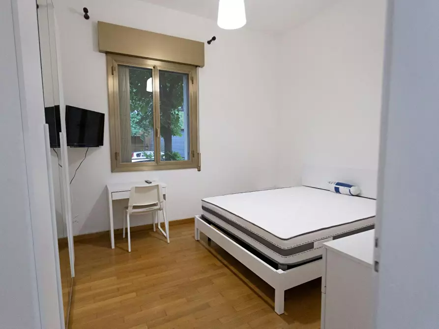 Immagine 4 di Camera in affitto  in Via Lelio Dalla Volpe a Bologna