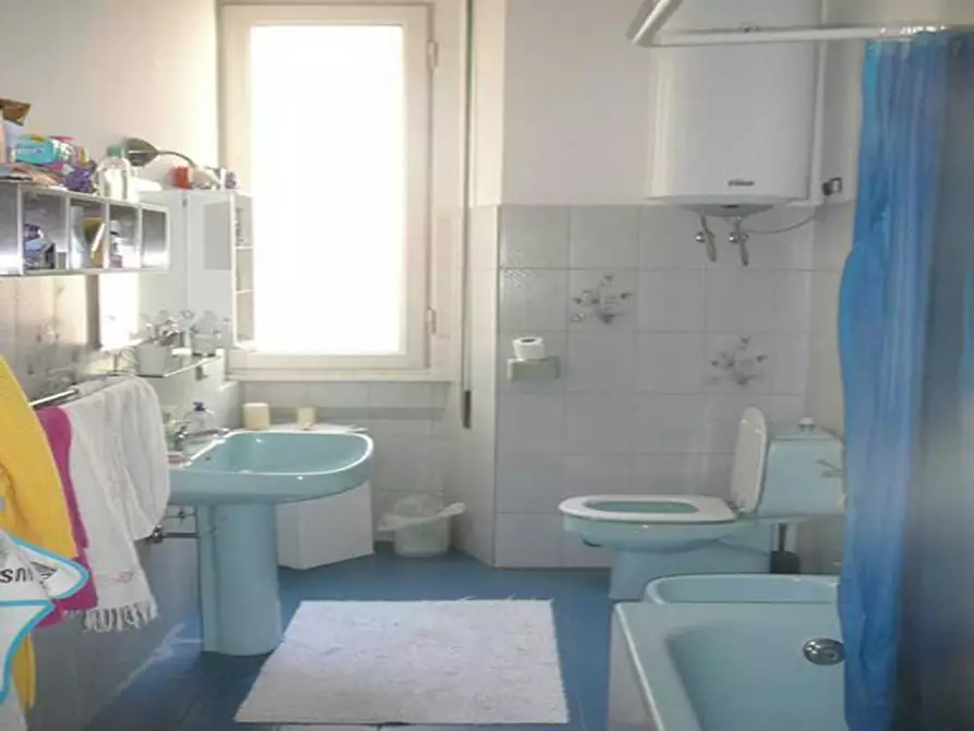 Immagine 6 di Camera in affitto  in Piazza Ventiquattro Maggio a Milano