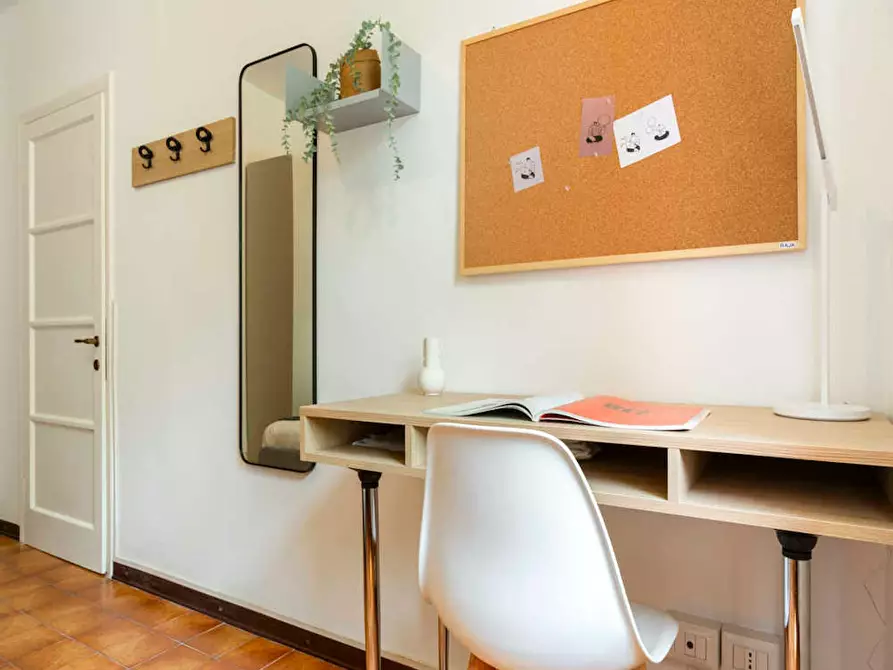 Immagine 5 di Camera in affitto  in Viale Renato Serra a Milano