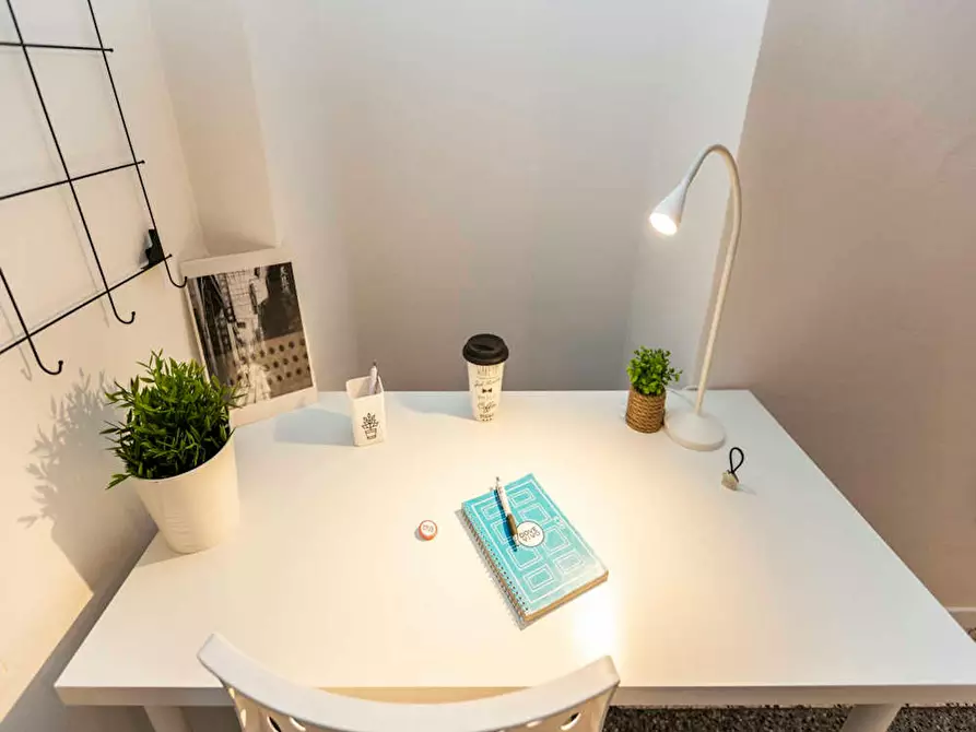 Immagine 9 di Camera in affitto  in Via San Marco a Milano