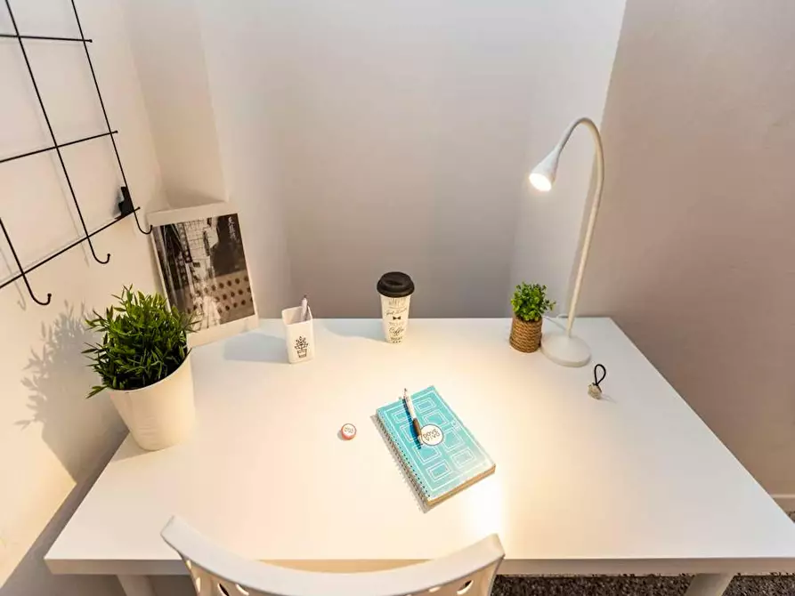 Immagine 9 di Camera in affitto  in Via San Marco a Milano