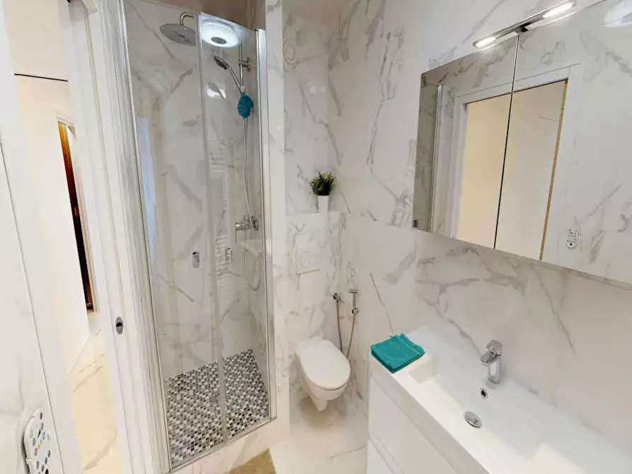 Immagine 10 di Camera in affitto  in Rue des Morillons a Paris